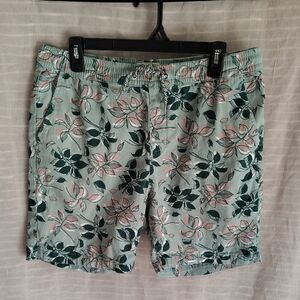 Oasis Green Floral Men's Shorts